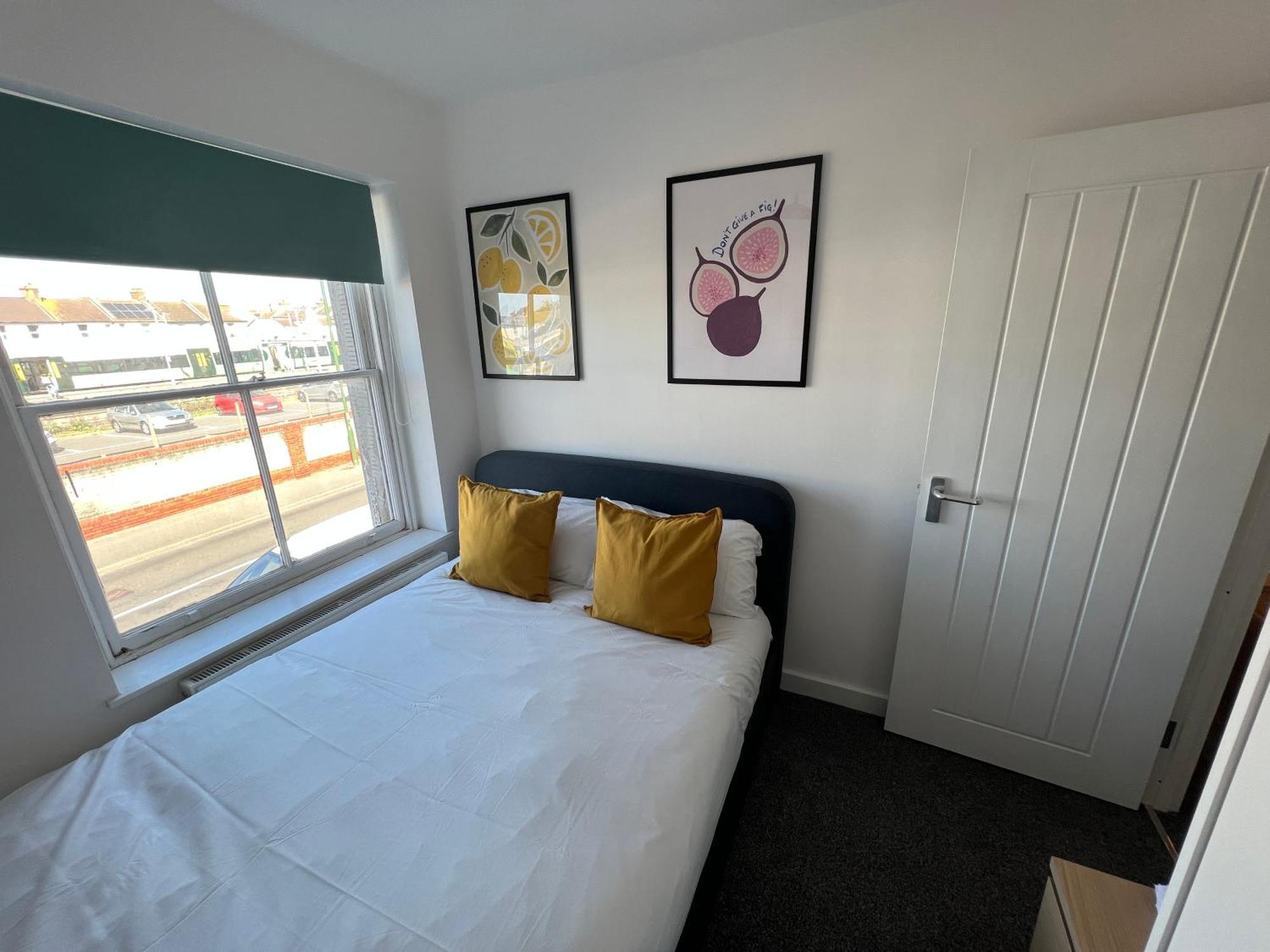 Littlehampton House - 4 Bedroom House Sleeps 8 Bagian luar foto