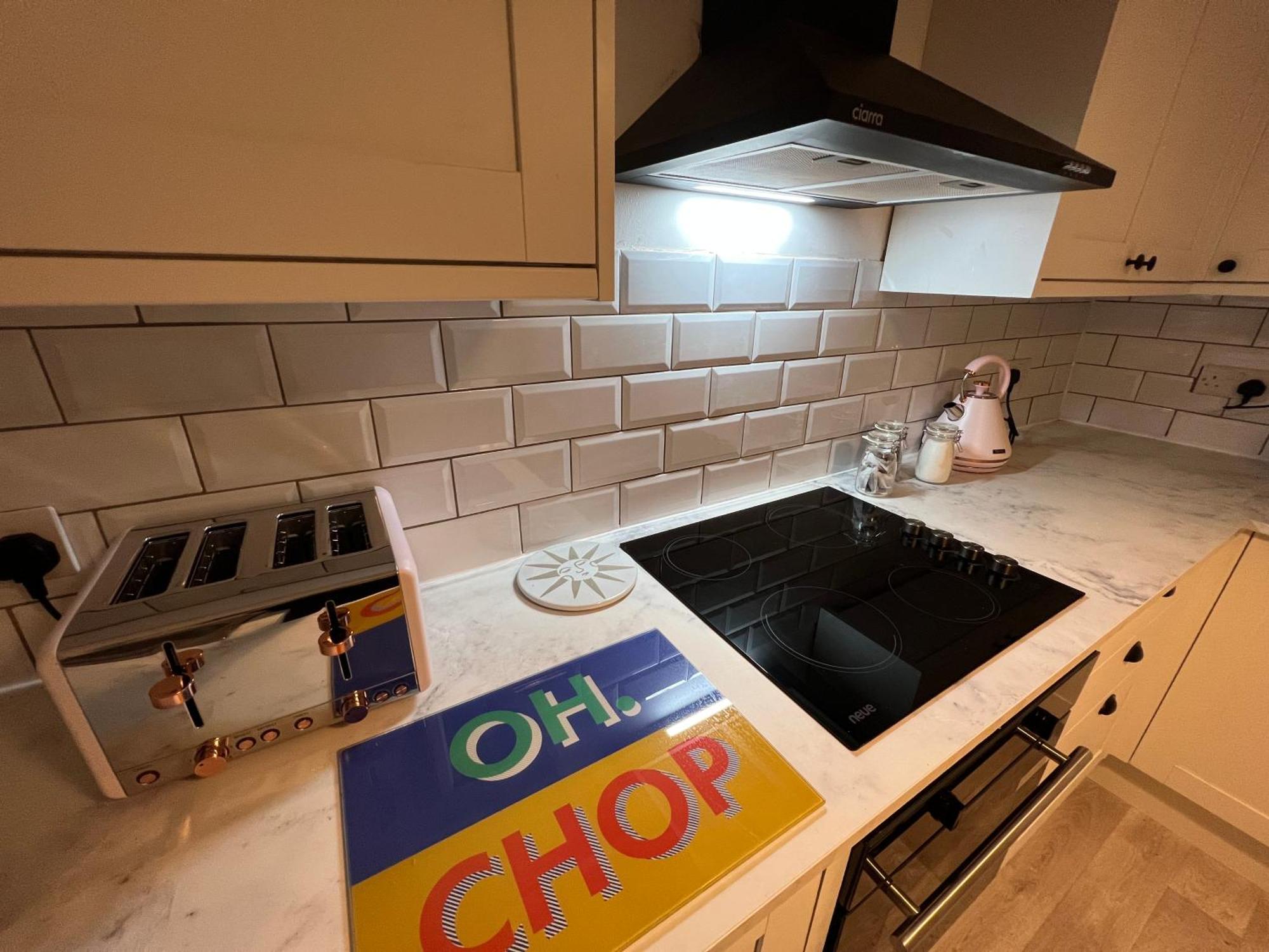 Littlehampton House - 4 Bedroom House Sleeps 8 Bagian luar foto